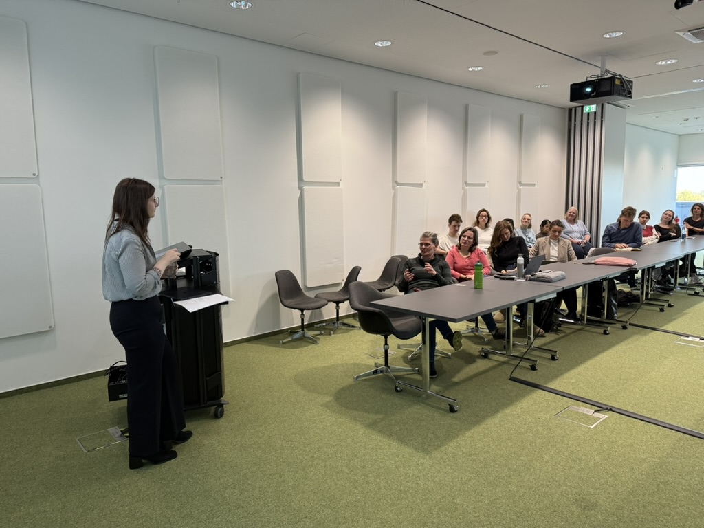 7A08CB50-971D-46B6-AC1E-FEFB96C4AFE4_1_105_c